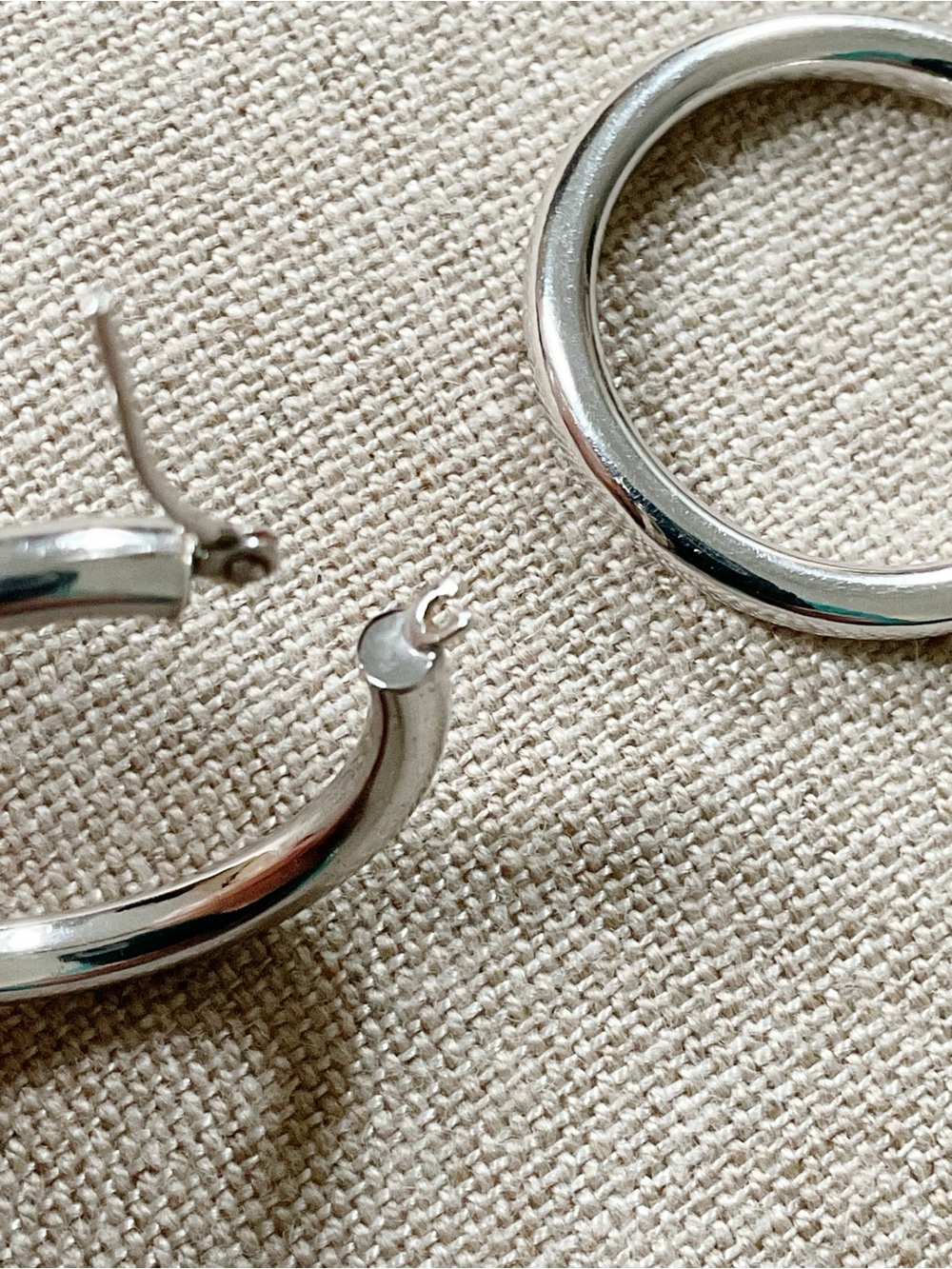 14K White Gold Hoop Earrings 25mm 1” Tubular Hoops Israel 1.73g - Picture 6 of 10